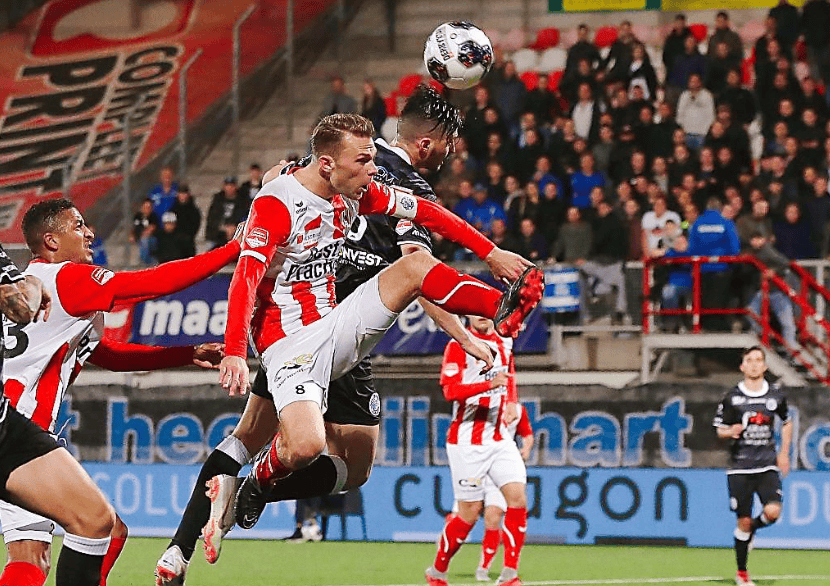 ag体育中国官网-单板滑雪培训班