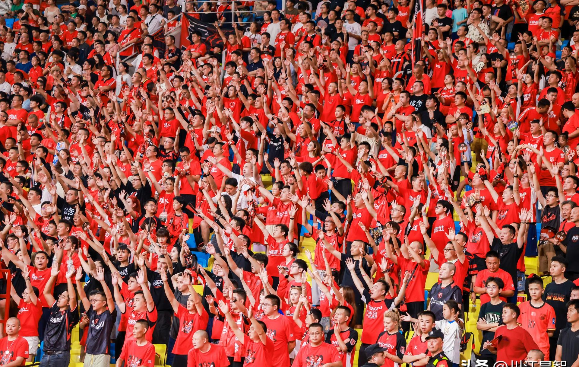 山东男篮迎欧超杯关键赛；赛后迎来里程碑；话题不断；控场能力受关注